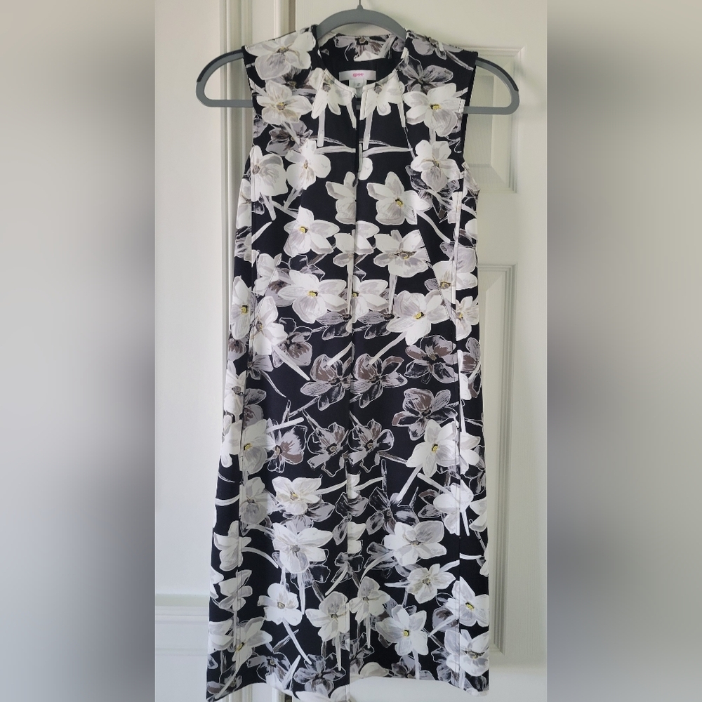 Worn once, Leggiadro Dress, Black, Grey and White Floral Sleeveless, Size 2